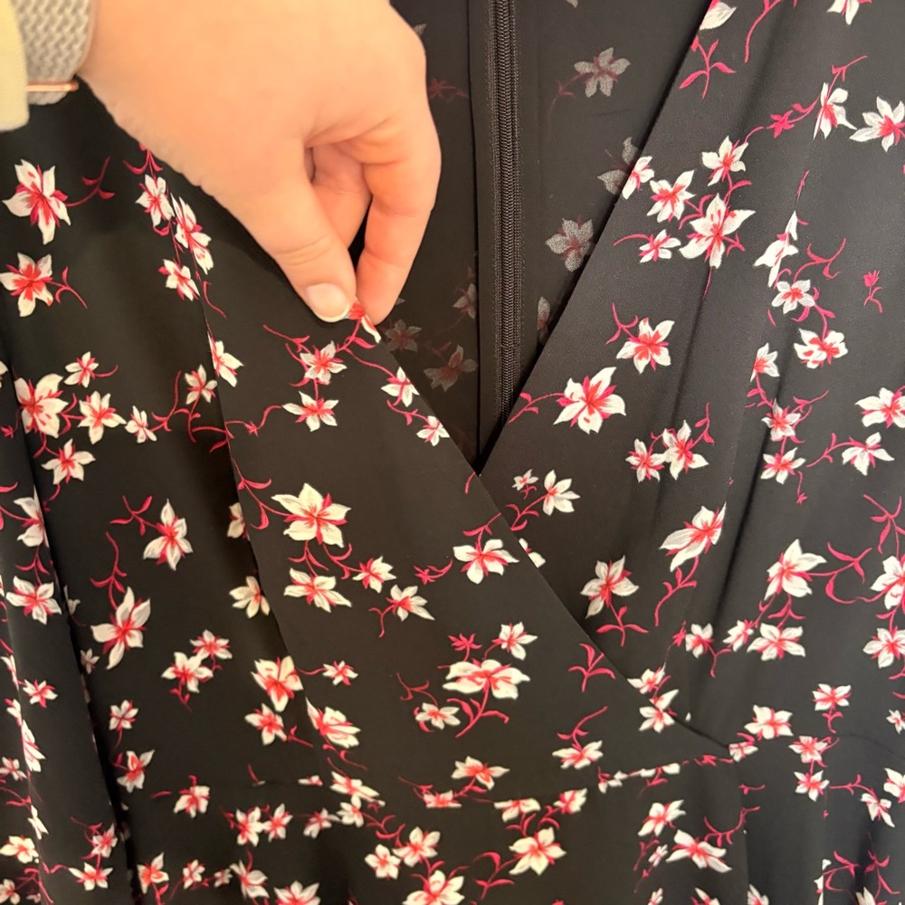 Ann Taylor mid length Floral Long Sleeve Flowy A line dress - Picture 4 of 11